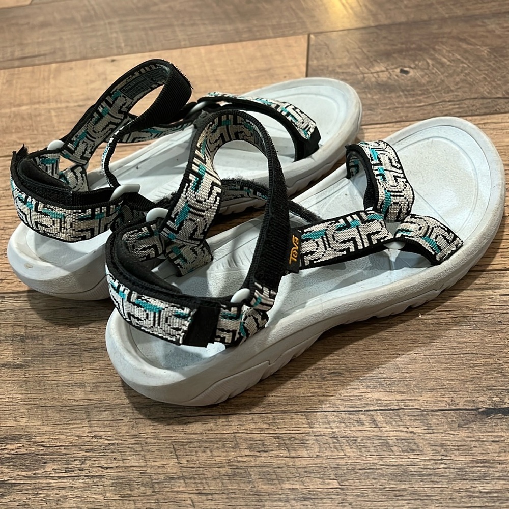 Tevas very lightly worn sandals.